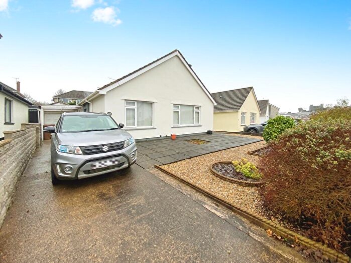 4 Bedroom Bungalow To Rent In Brynau Road, Caerphilly, CF83
