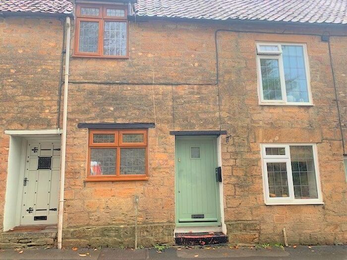 2 Bedroom Cottage To Rent In Compton Road, South Petherton, TA13