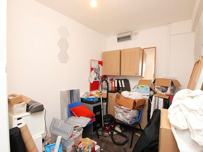 2 Bedroom Detached House For Sale In Brynamlwg, Pontyclun, CF72