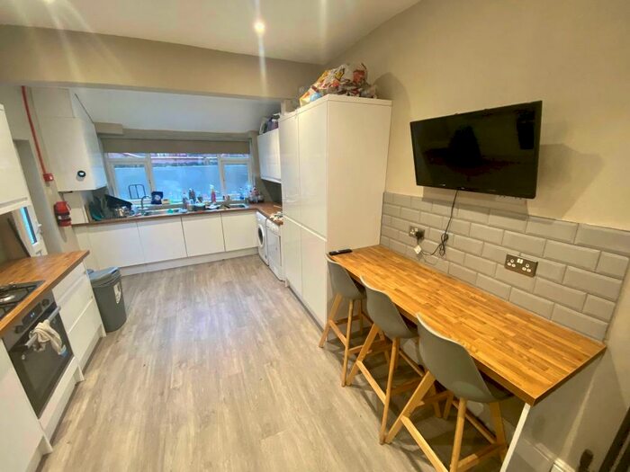 8 Bedroom End Of Terrace House To Rent In Larkdale Street, Arboretum, NG7