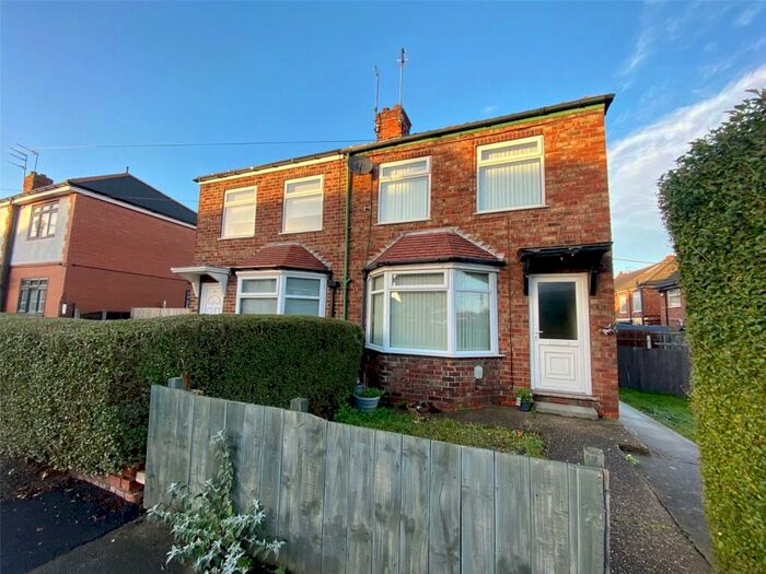 2 Bedroom Semi-Detached House To Rent In Northfield Avenue, Hessle, East Yorkshire, HU13