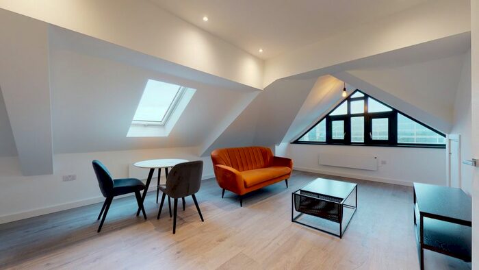 1 Bedroom Flat To Rent In Riverbank Way, Brentford, TW8