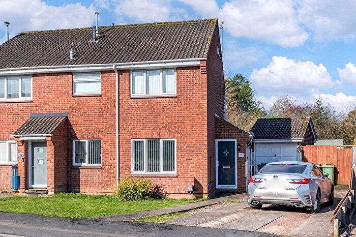 1 Bedroom Semi-Detached House For Sale In Beverston Road, Perton, Wolverhampton, Staffordshire, WV6