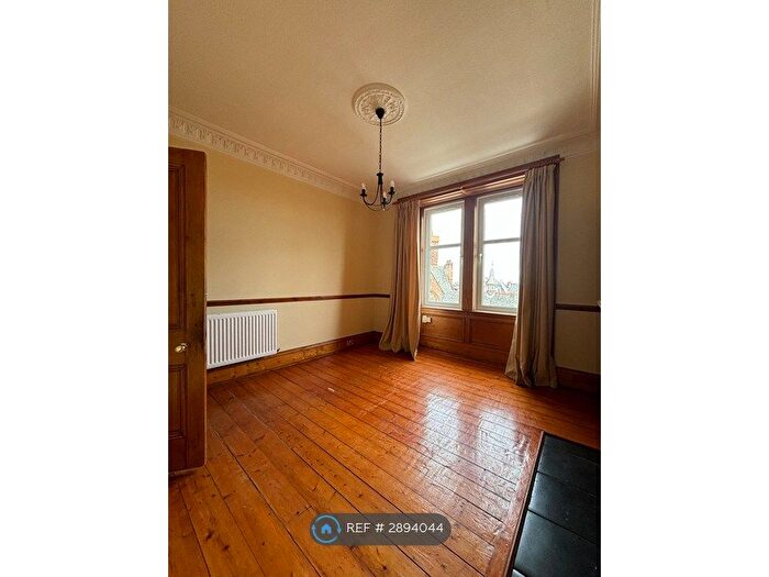 2 Bedroom Flat To Rent In Willowbrae Road, Edinburgh, EH8