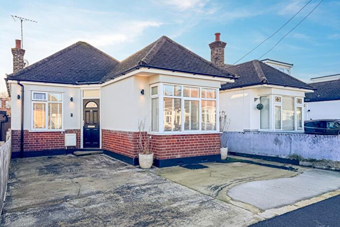 2 Bedroom Detached Bungalow For Sale In Feeches Road, Southend-on-Sea, SS2
