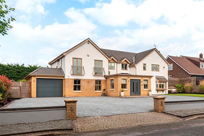 5 Bedroom Detached House For Sale In Silsoe Road, Wardhedges, Flitton, Bedfordshire, MK45