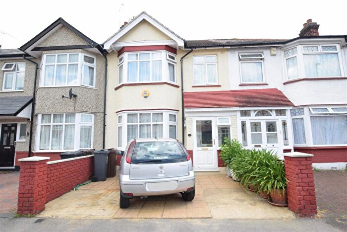 3 Bedroom Terraced House For Sale In Wadeville Avenue, Chadwell Heath, Romford, RM6