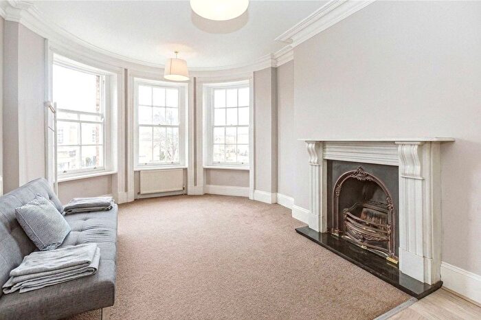1 Bedroom Flat To Rent In Hotwell Road, Hotwells, Bristol, BS8