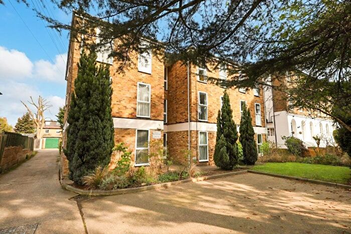 1 Bedroom Flat For Sale In The Greenway, Uxbridge, UB8
