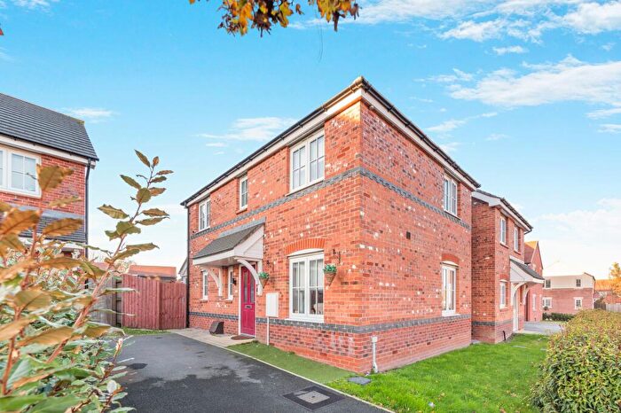 3 Bedroom Detached House For Sale In Rhodfa Caradog, Oakenholt, CH6