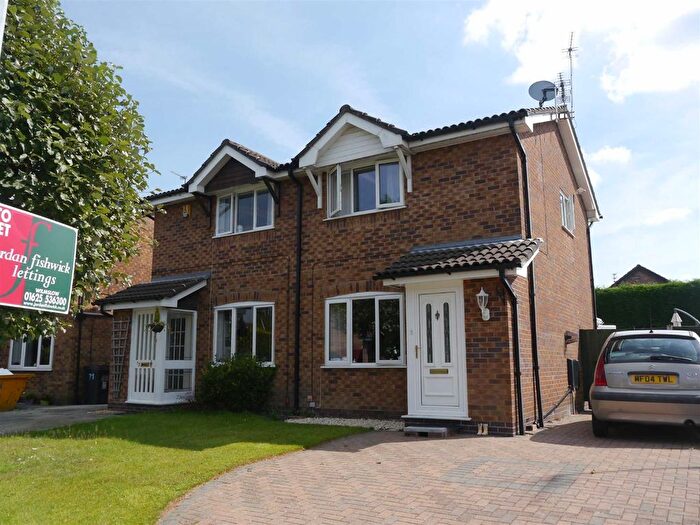 2 Bedroom Property To Rent In Turnberry Drive, Wilmslow, Cheshire, SK9
