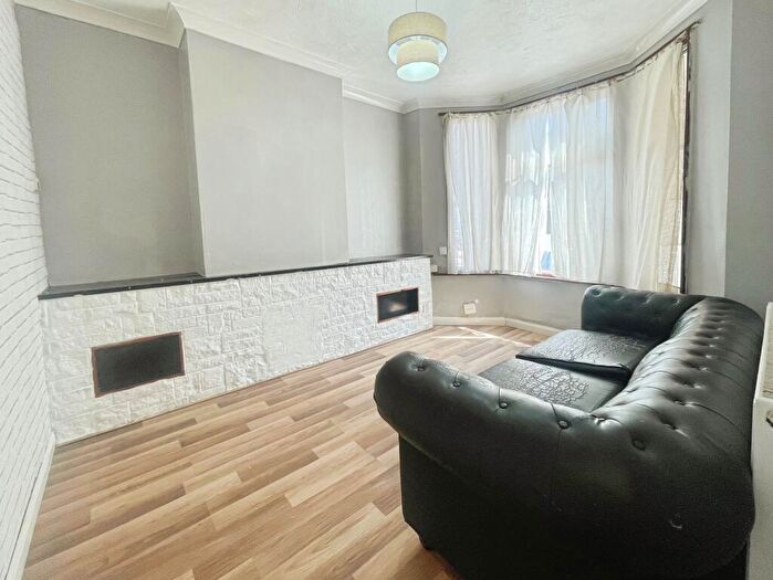 3 Bedroom Terraced House To Rent In Cromwell Road, Grays, RM17