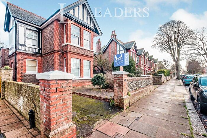 1 Bedroom Apartment To Rent In Shakespeare Road, BN11