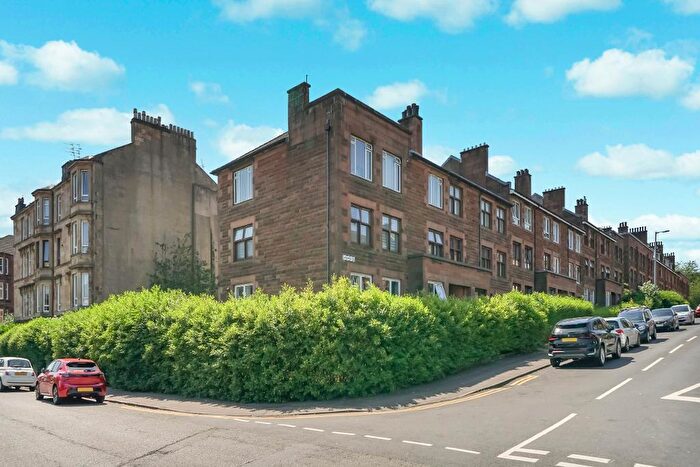 3 Bedroom Flat For Sale In Craigpark Drive, Dennistoun, G31