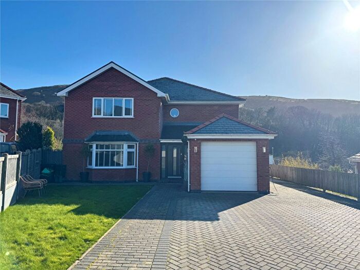 4 Bedroom Detached House For Sale In Cae America, Llanfairfechan, Conwy, LL33