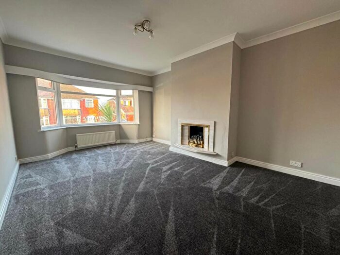 2 Bedroom Detached Bungalow To Rent In Manor Road, Shaw, OL2