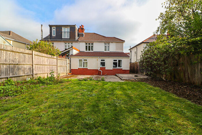 6 Bedroom Semi-Detached House To Rent In Merton Road, Southampton, SO17
