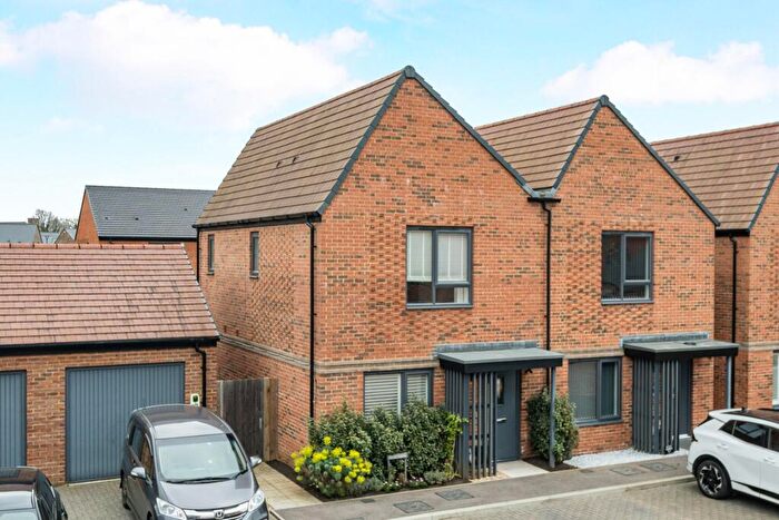 2 Bedroom Semi Detached House For Sale In Mayen Road, Godalming, Surrey, GU7