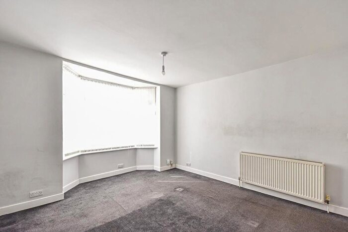 1 Bedroom Flat To Rent In Woodborough Road, Mapperley, Nottingham, NG3