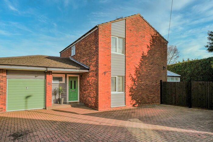 4 Bedroom Detached House For Sale In Hamlen Close, Huntley, Gloucester, GL19