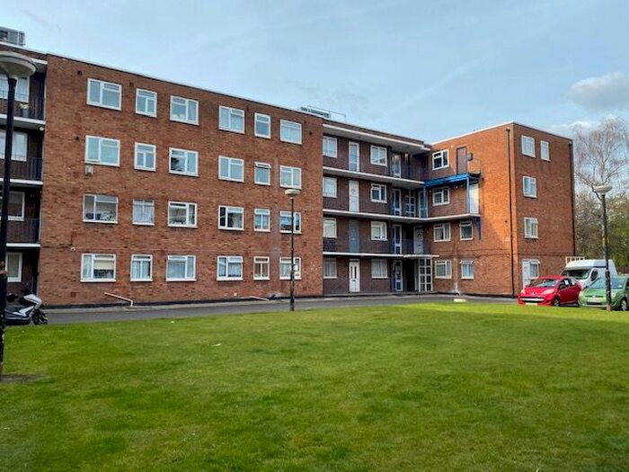 1 Bedroom Flat To Rent In High Street South, Dunstable, LU6