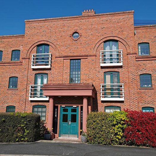 2 Bedroom Apartment To Rent In Wharton Court Hoole Lane, Chester, CH2