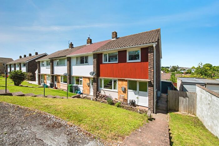 3 Bedroom End Terrace House For Sale In Woodbury Park, Axminster, EX13