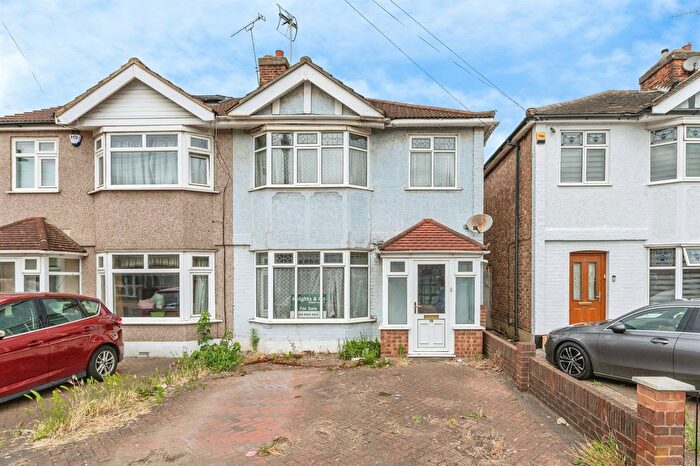 3 Bedroom Semi-Detached House For Sale In Cherry Tree Lane, Rainham, RM13
