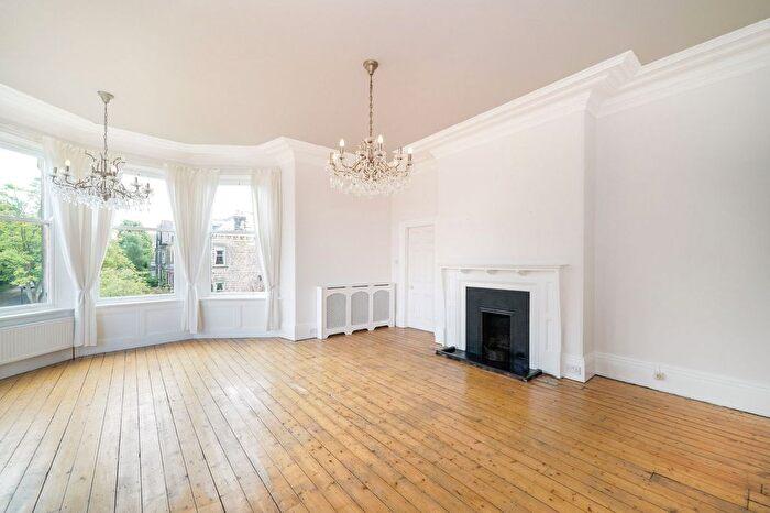 2 Bedroom Flat To Rent In Park Avenue, Harrogate, HG2