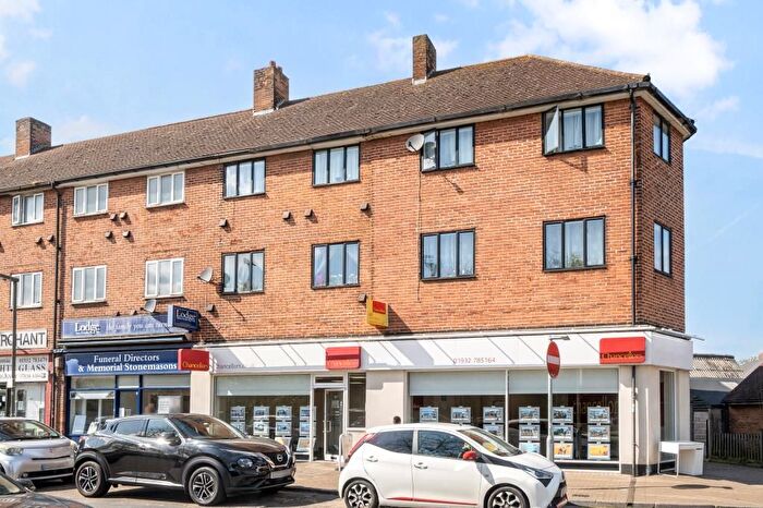 3 Bedroom Flat For Sale In The Parade, Staines Road West, Sunbury-On-Thames, TW16