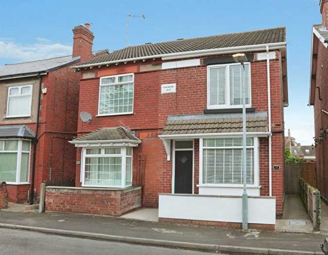 3 Bedroom Semi-Detached House For Sale In Edward Avenue, Sutton-In-Ashfield, NG17