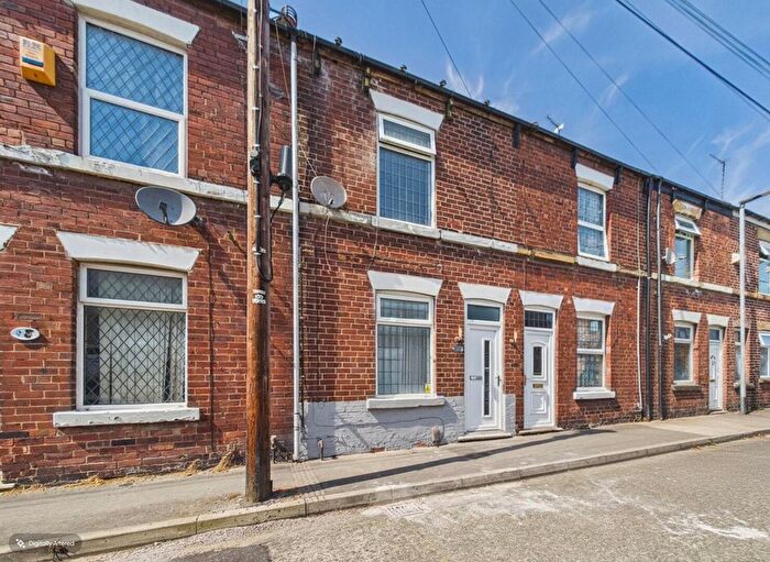 2 Bedroom Terraced House For Sale In Robin Hood Street, Castleford, WF10