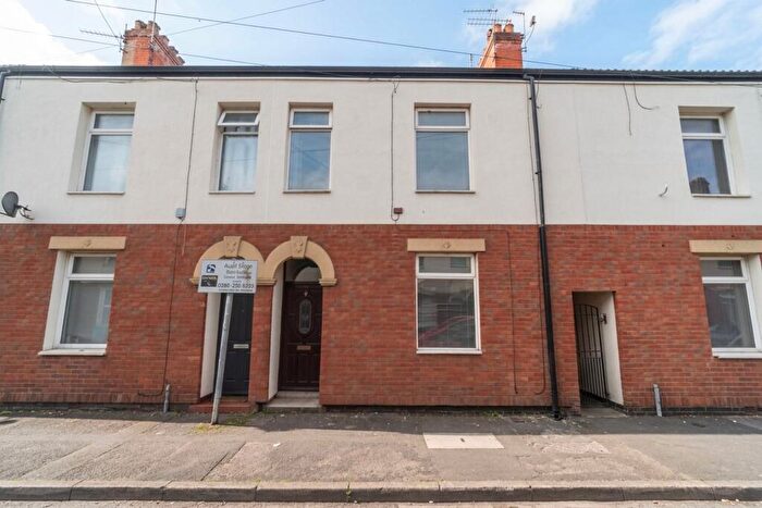 4 Bedroom Terraced House For Sale In Ruskin Street, Hull, HU3