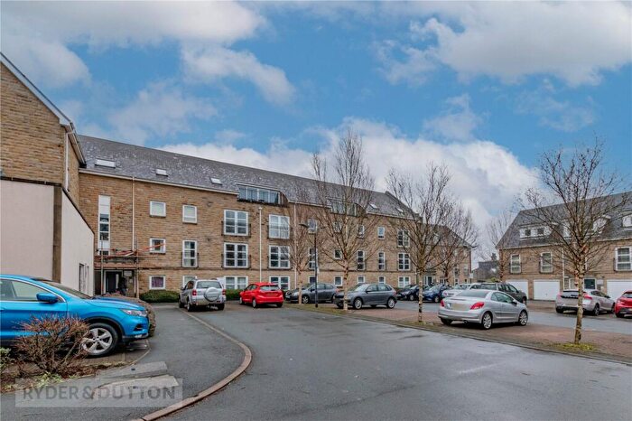 2 Bedroom Apartment For Sale In Albert Promenade, Halifax, West Yorkshire, HX3