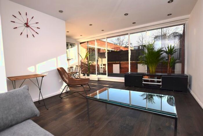 1 Bedroom Flat To Rent In Polygon Road, London, NW1