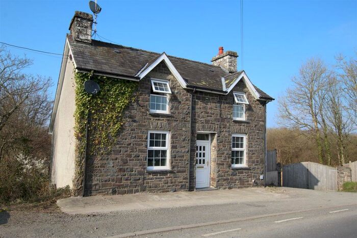 4 Bedroom Smallholding For Sale In Cwmann, Lampeter, SA48