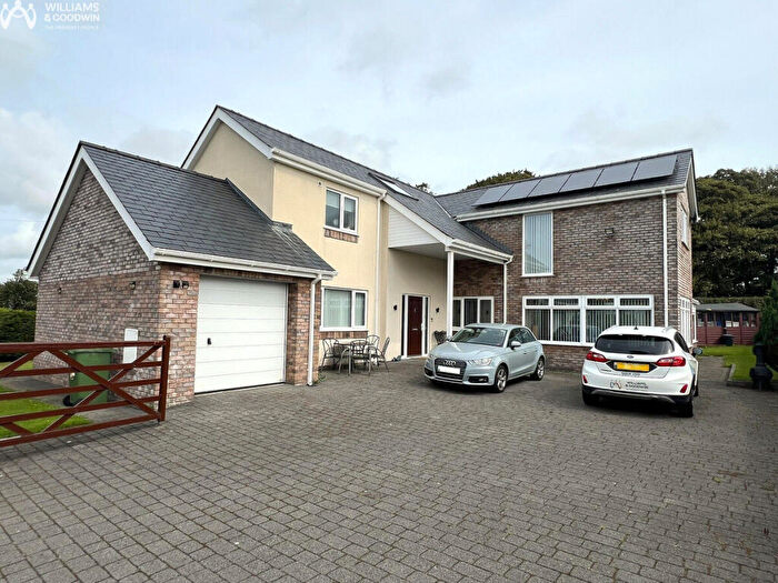 4 Bedroom Detached House For Sale In Llangristiolus, Bodorgan, Anglesey, LL62