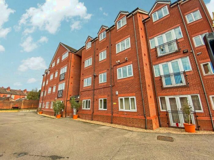 2 Bedroom Flat To Rent In Swan Court, Swan Lane, Coventry, CV2