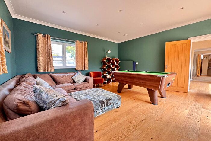 5 Bedroom House For Sale In Kingston Lane, Worth Matravers, BH19 - Photo 8