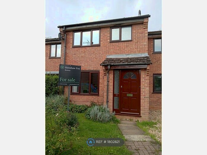 3 Bedroom Terraced House To Rent In The Tyleshades, Romsey, SO51