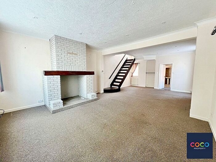 3 Bedroom End Of Terrace House To Rent In Grove Road, Portland, DT5