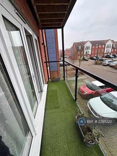 2 Bedroom Flat To Rent In Chadwick Road, Slough, SL3