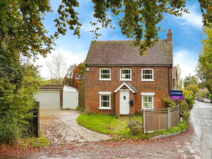 4 Bedroom Property To Rent In Pilgrims Way, Boughton Lees, Ashford, TN25