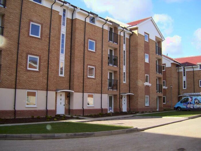 2 Bedroom Apartment To Rent In Chequers Field, Welwyn Garden City, AL7