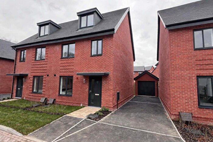 3 Bedroom Semi-Detached House To Rent In Stonyfield Road, Whiteley, Fareham, PO15