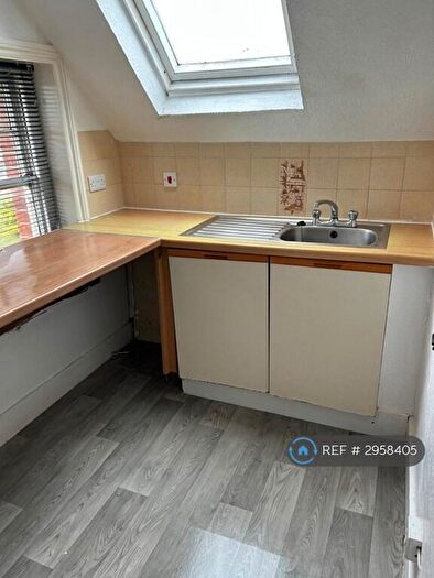 1 Bedroom Flat To Rent In Fitzalan Road, Littlehampton, BN17