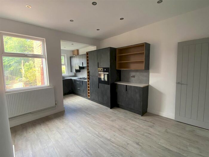 4 Bedroom Property To Rent In Belvoir Street, Hucknall, Nottingham, NG15