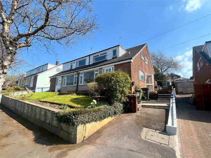 3 Bedroom Semi-Detached House For Sale In Arundel Close, Carrbrook, Stalybridge, SK15