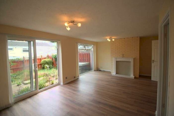 3 Bedroom Terraced House To Rent In Donvale Road, Washington, NE37