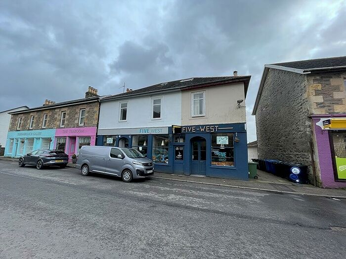 1 Bedroom Flat For Sale In Main Street, Tighnabruaich, Argyll And Bute, PA21